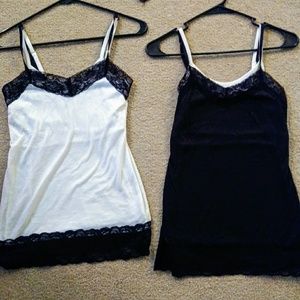 🌼2 Gorgeous Tank Tops Lace Trim Size Small! *!